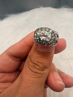 14k White Gold 2.5 Ctw Green Amethyst & Champagne Diamond Ring Size 5.